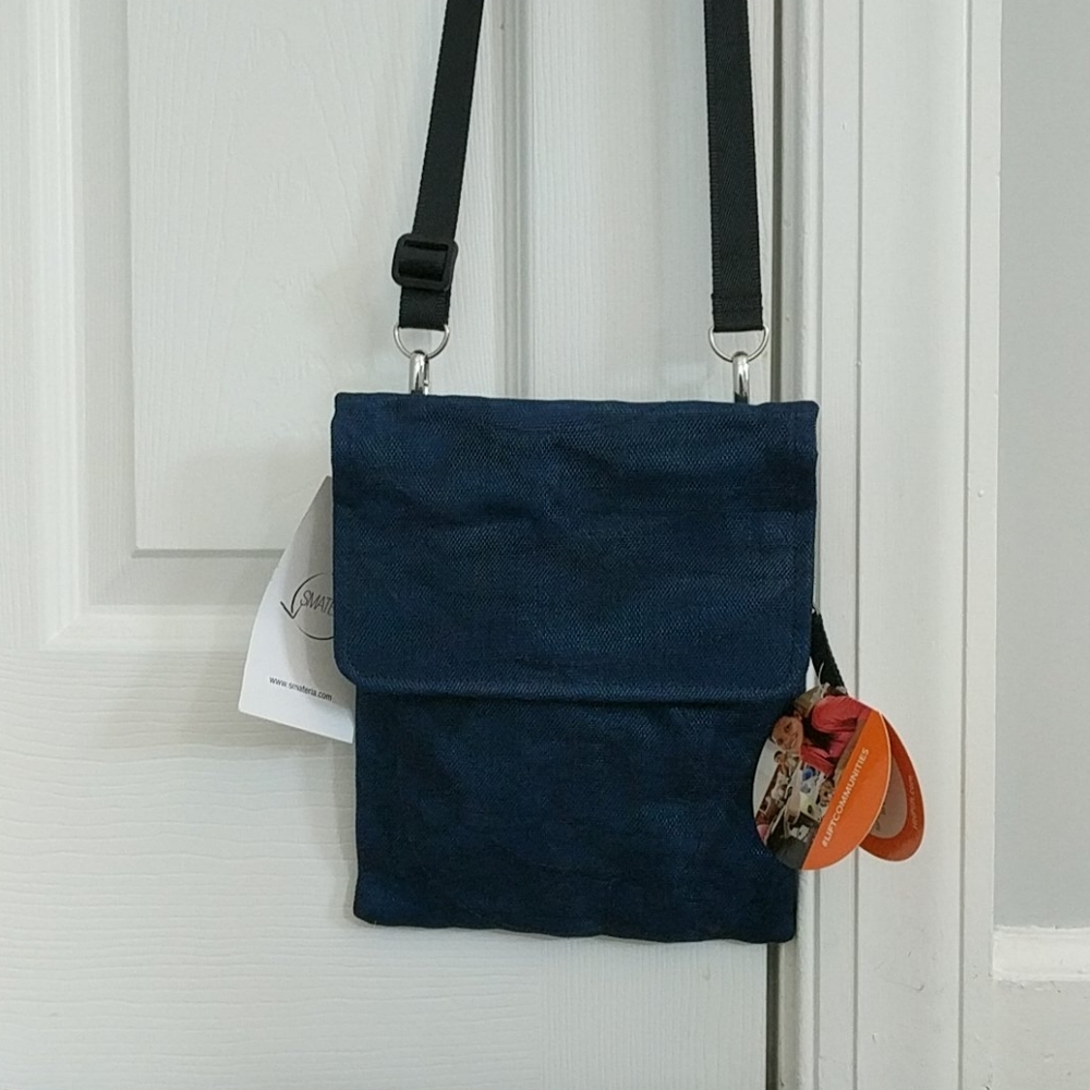 Cross body purse